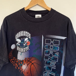 Charlotte Hornets Graphic T-Shirt (XL)