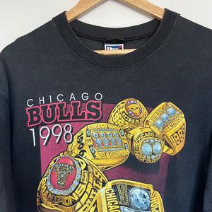 Chicago Bulls 1998 Six Time NBA Champions Ring T-Shirt (L)