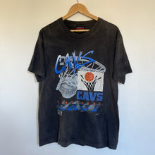 Load image into Gallery viewer, Cleveland Cavillers Magic Johnson T&#39;s T-Shirt (L)
